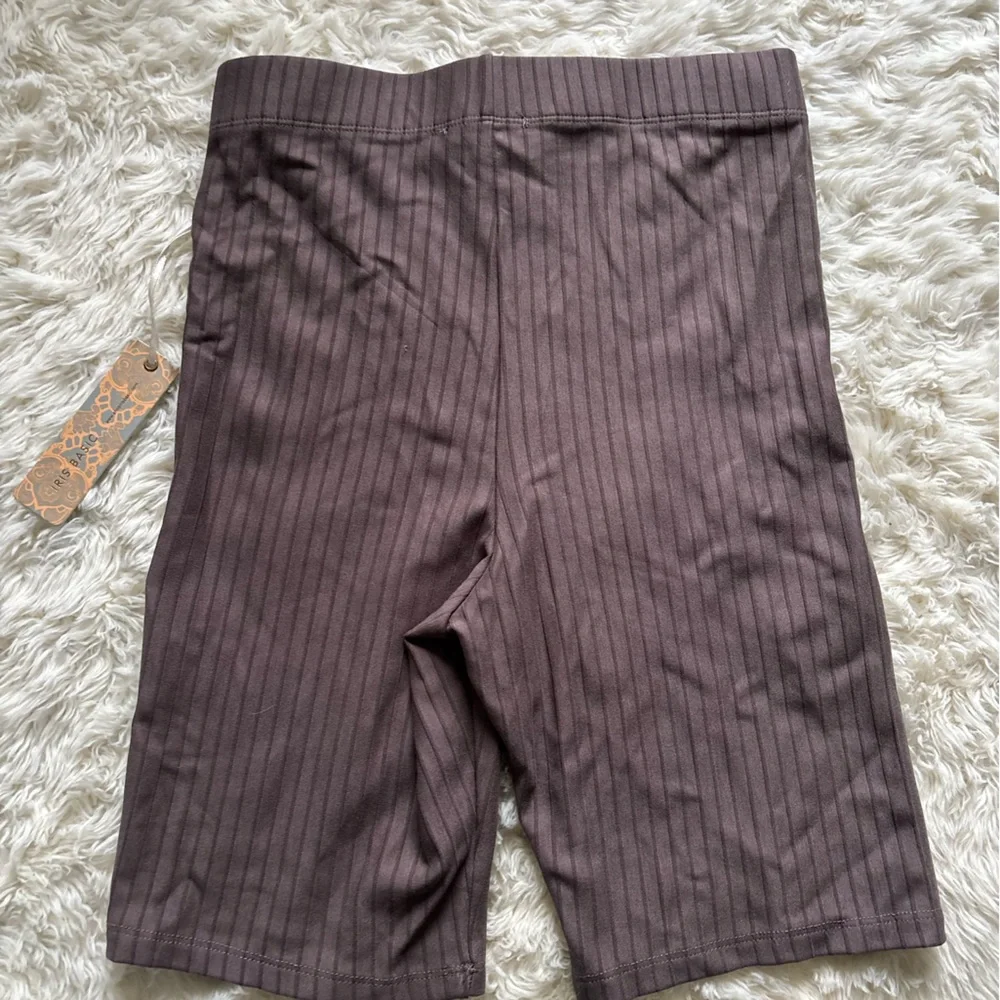 Iris Chocolate Ribbed Matching Set - Picture 7 of 10